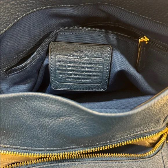 Coach Navy Leather Shoulder Bag